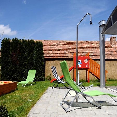Arany Szolo Wellness Apartmanhaz Heviz Bagian luar foto