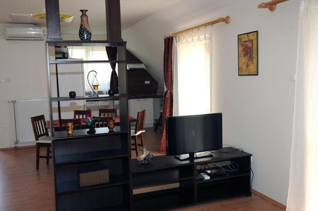 Arany Szolo Wellness Apartmanhaz Heviz Ruang foto