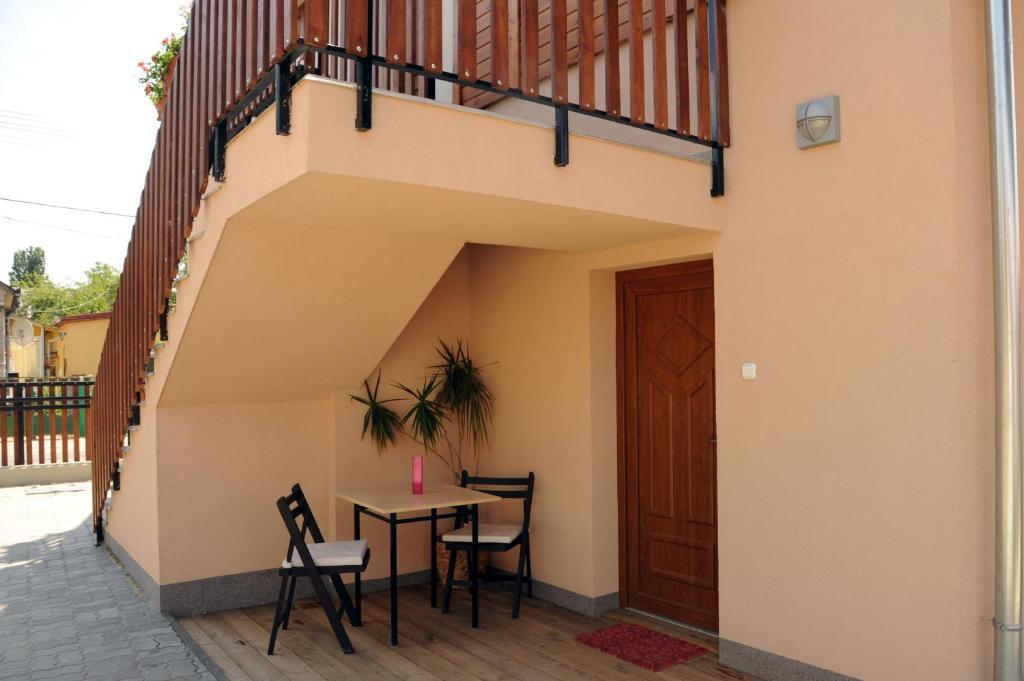 Arany Szolo Wellness Apartmanhaz Heviz Ruang foto
