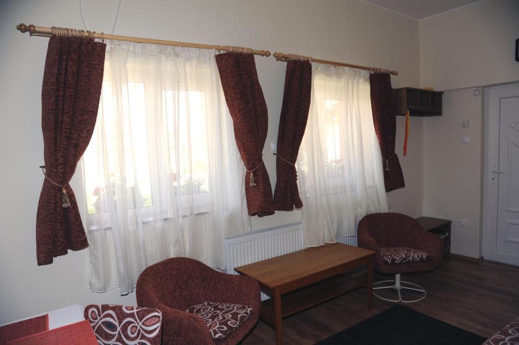 Arany Szolo Wellness Apartmanhaz Heviz Ruang foto