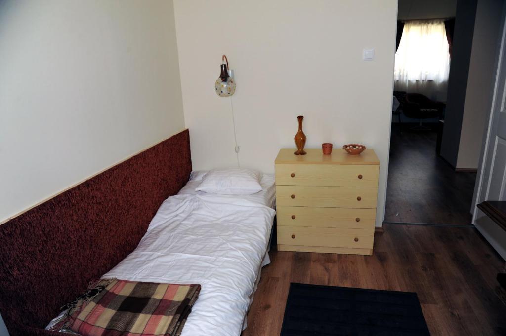 Arany Szolo Wellness Apartmanhaz Heviz Ruang foto