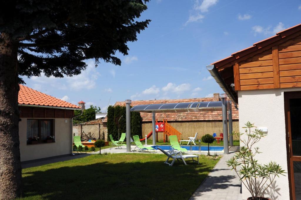 Arany Szolo Wellness Apartmanhaz Heviz Bagian luar foto