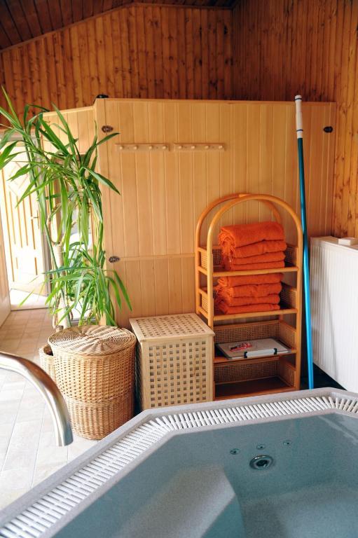 Arany Szolo Wellness Apartmanhaz Heviz Bagian luar foto