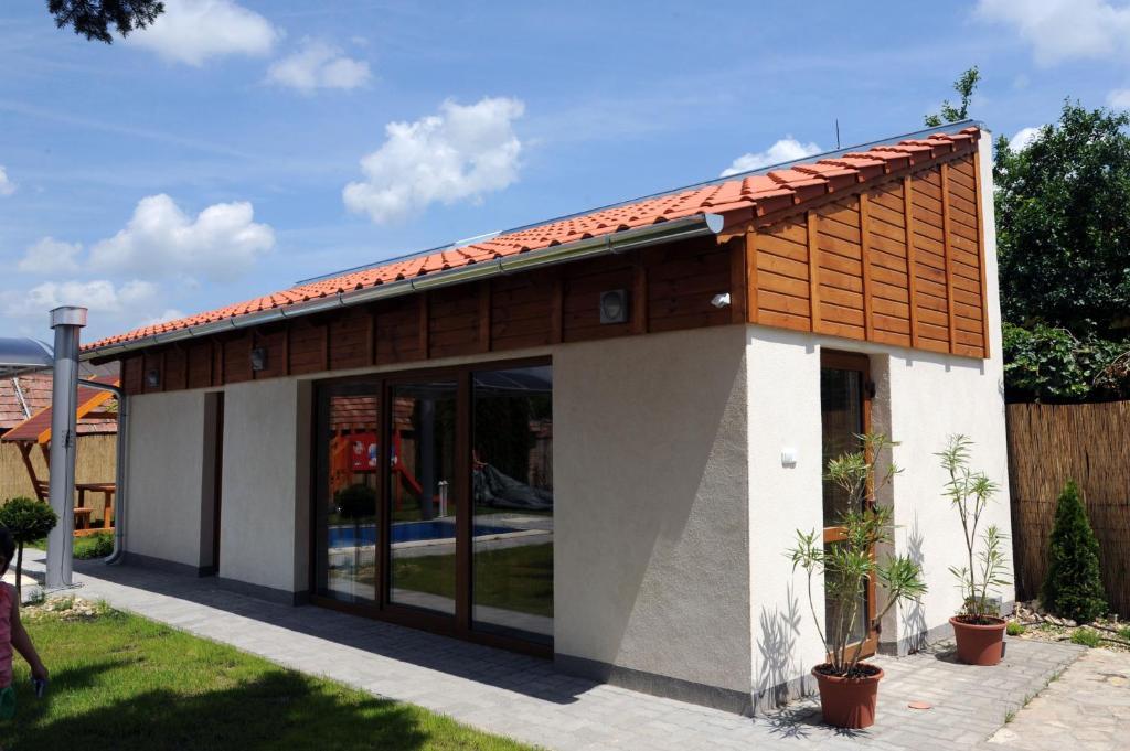 Arany Szolo Wellness Apartmanhaz Heviz Bagian luar foto